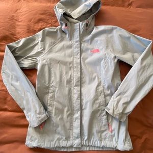 Medium Northface raincoat!